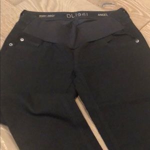 Black maternity jeans